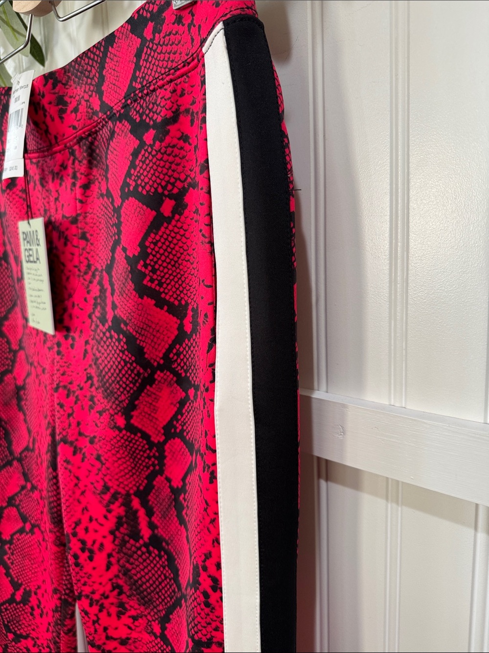 NWT! #712 PAM & GELA Hot Pink Snake-Print Track Pants Black & White Side Stripes - Picture 4 of 10